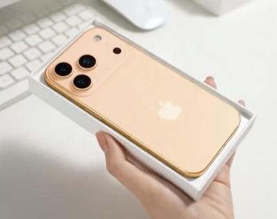 蘋果最有辨識度的一代!iPhone 17 Pro活潑橘色模型機曝光 蘋果最有辨識度的一代!iPhone 17 Pro活潑橘色模型機曝光