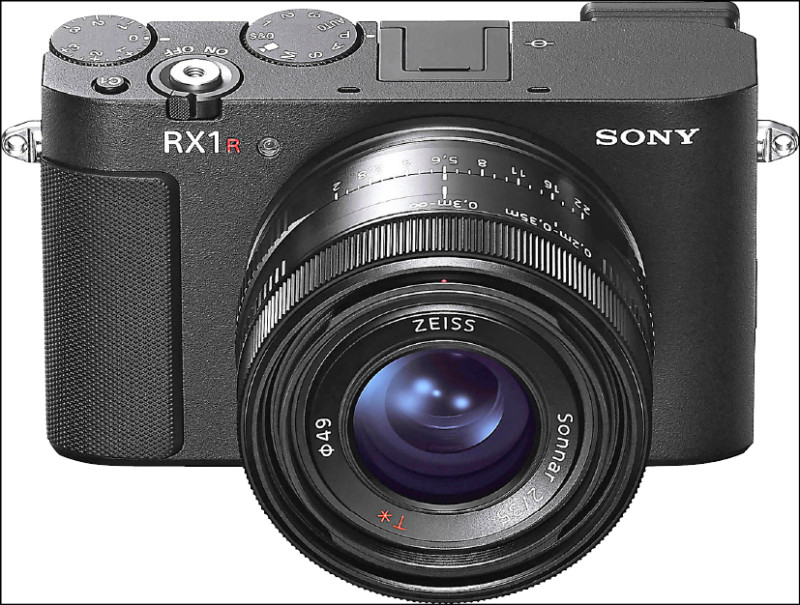 Sony RX1R III將於8月14日在台開賣，售價139,000元，即日起在全台Sony直營門市展出實機。