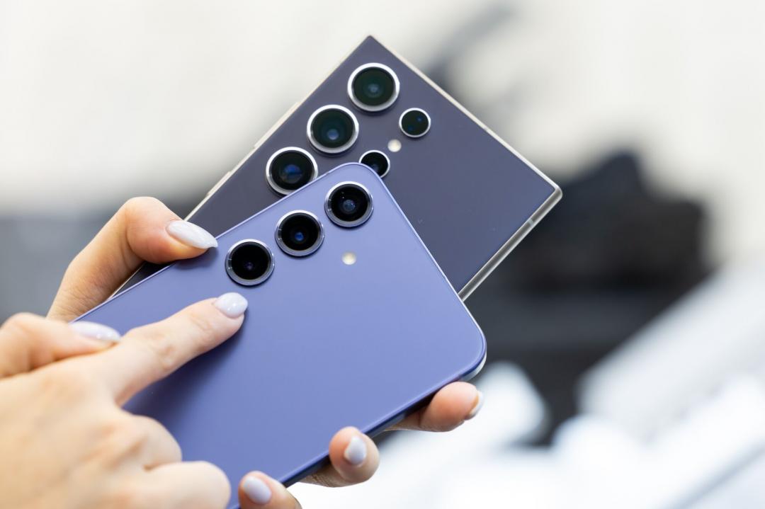 新趨勢顯示，128GB儲存規格即將從旗艦手機消失。（圖／路透社）