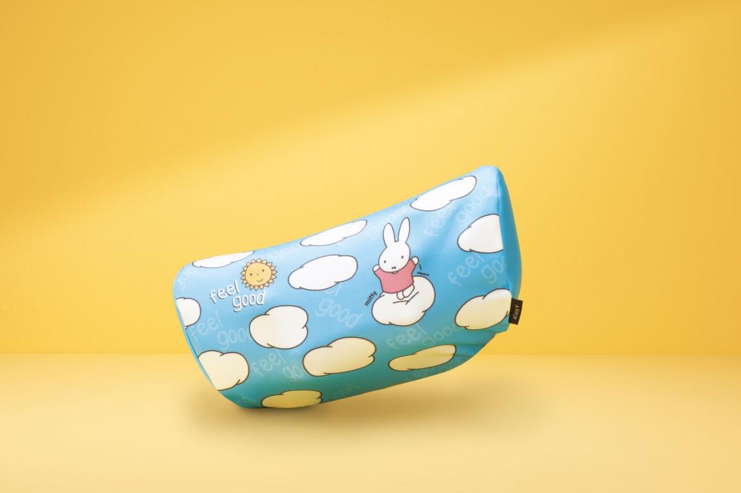 OSIM聯名miffy V手暖摩枕，限量6,980元。