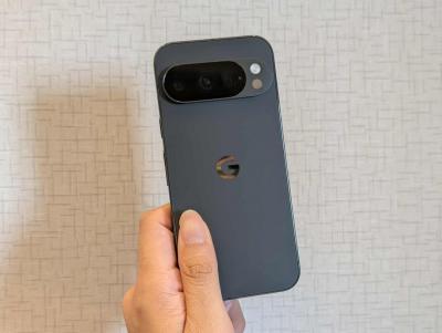開箱 Google 旗艦新機 Pixel 10 Pro!實測 4 大亮點值得升級 惟 2 類人再等等 開箱 Google 旗艦新機 Pixel 10 Pro!實測 4 大亮點值得升級 惟 2 類人再等等