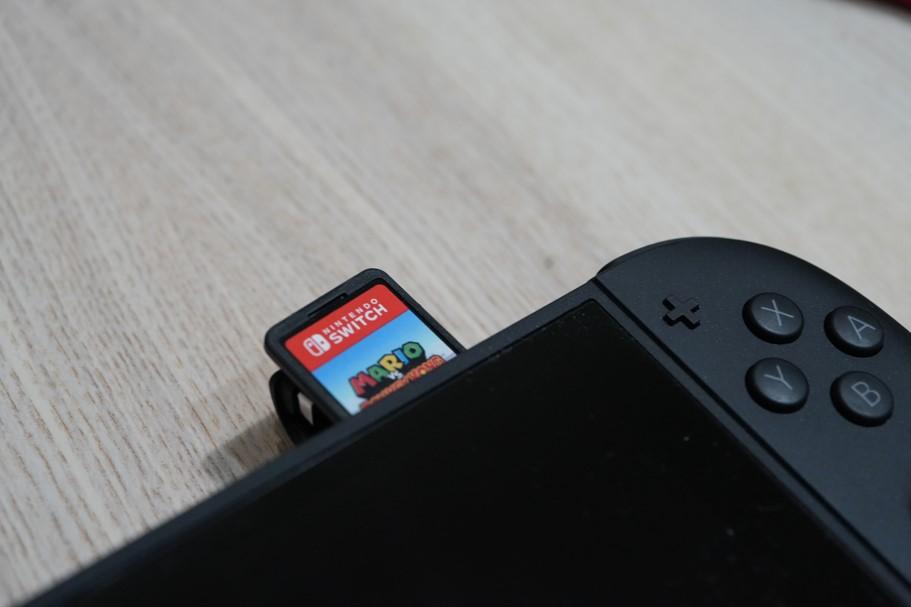 Switch 2完整向下支援Switch的實體遊戲卡匣，特定遊戲甚至能免費獲得畫質提升。