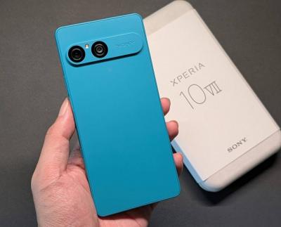Sony 全新中階手機 Xperia 10 VII 開箱!這 4 點比旗艦機更亮眼 Sony 全新中階手機 Xperia 10 VII 開箱!這 4 點比旗艦機更亮眼