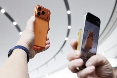 蘋果 iPhone 二手拋售潮來了!業者估:最低有 6 折甜甜價 蘋果 iPhone 二手拋售潮來了!業者估:最低有 6 折甜甜價