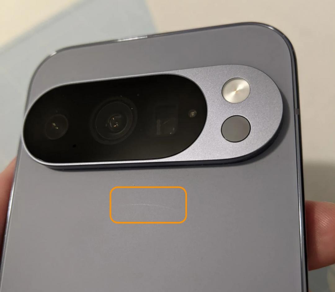 這名網友曬出刮痕照。（圖／翻攝Reddit）