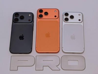 嫌 iPhone 17 Pro 設計太醜等明年!爆料稱下一代有通透感 嫌 iPhone 17 Pro 設計太醜等明年!爆料稱下一代有通透感