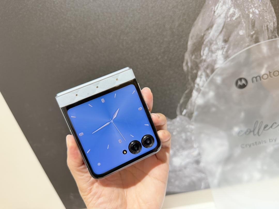 聯名版的硬體規格和一般版相同。（圖／記者吳佩樺攝）