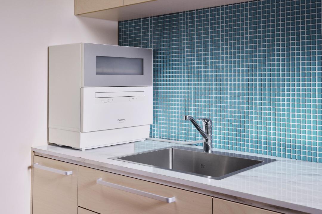 廚房空間有限的家庭，可以考慮桌上型洗碗機。圖為Panasonic NP-K1YWHR2TW。