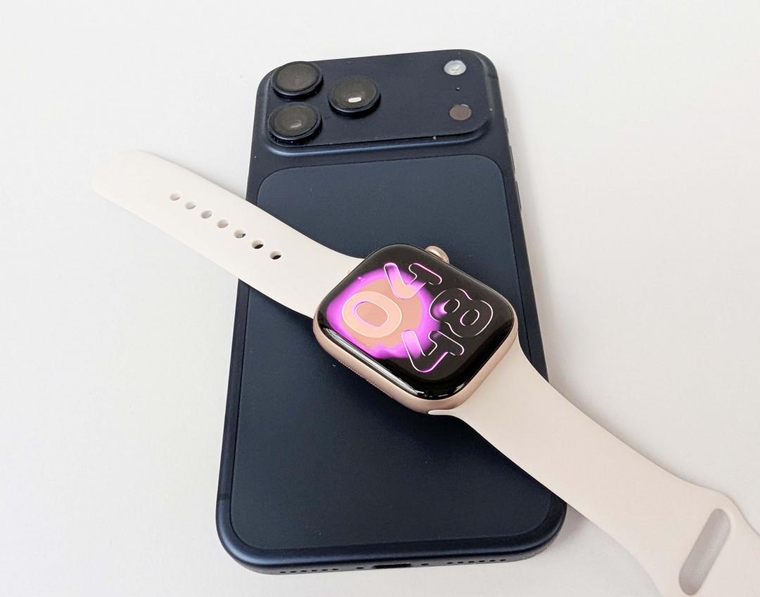 Apple Watch Series 11最大改進之一是續航力升級。（圖／記者吳佩樺）