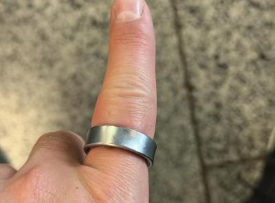 智慧戒指卡手指腫脹!苦主經驗嚇壞網友、這品牌公布4招自救 智慧戒指卡手指腫脹!苦主經驗嚇壞網友、這品牌公布4招自救