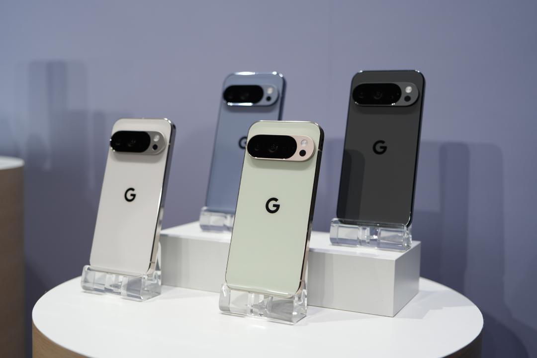Google鬆口將替Pixel 10系列推出GPU驅動程式更新,但具體時間和升級幅度仍不明朗。(圖/路透社)