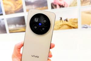 傳 vivo 旗艦手機 X300 還有一款頂規版！台灣有望上市