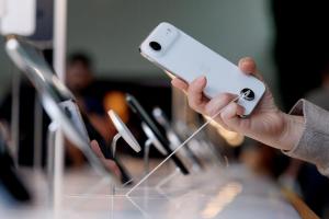 不放棄超薄夢！傳蘋果明年續推二代iPhone Air、鏡頭設計大改這樣