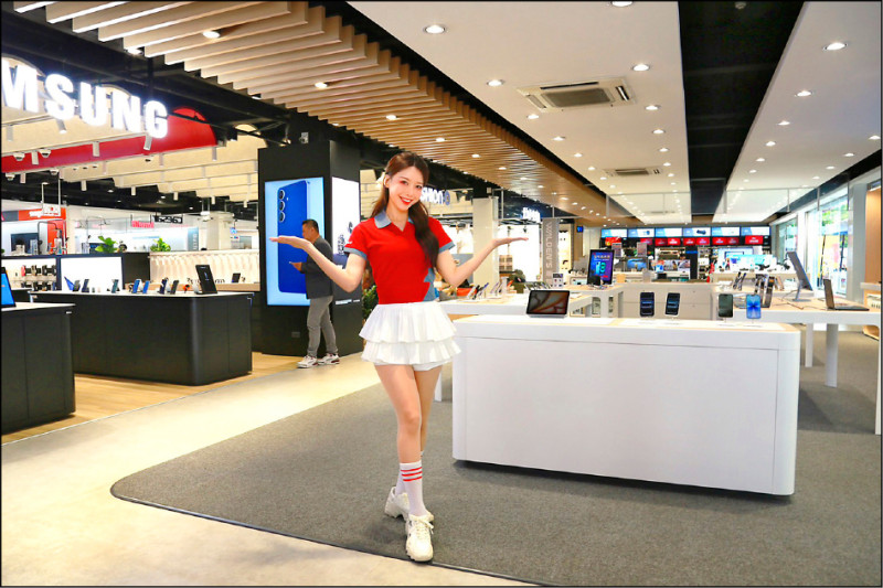 全國電子雙11破盤活動登場，數位3C、家電等眾多產品均有超值優惠。