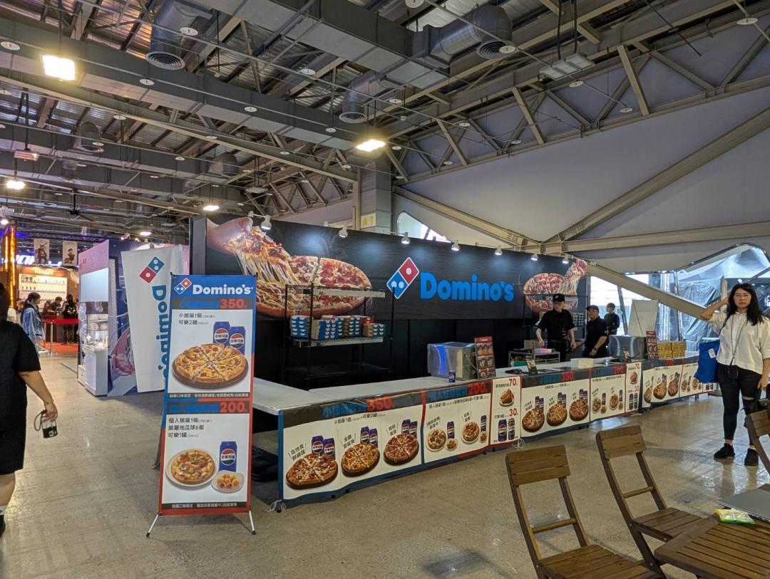 10 張照片直擊 WirForce 2025 電競嘉年華！市價 34 萬元純金顯卡現身