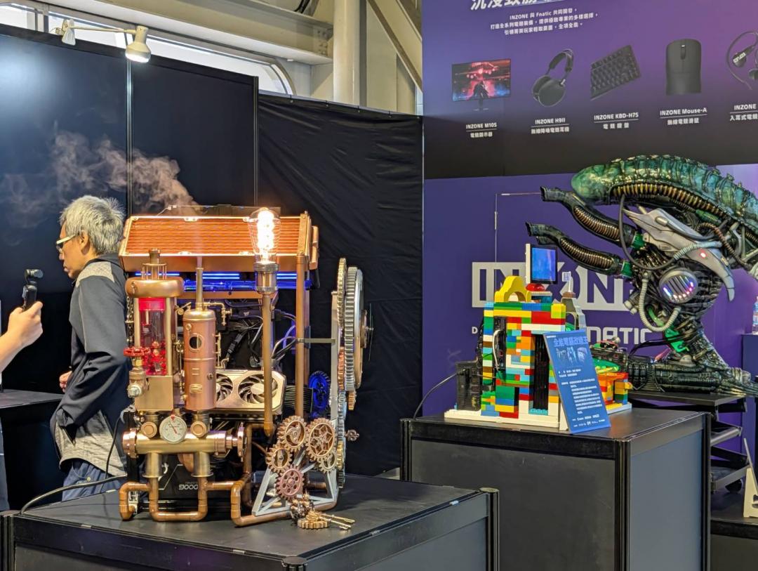 10 張照片直擊 WirForce 2025 電競嘉年華！市價 34 萬元純金顯卡現身