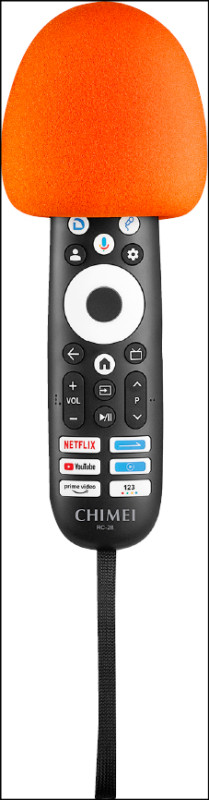 奇美UM20系列隨附的遙控器可以加上麥克風罩，立刻變身居家K歌神器。