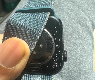 Apple Watch爆掉漆！他驚喜曝用一年竟還獲蘋果免費換新