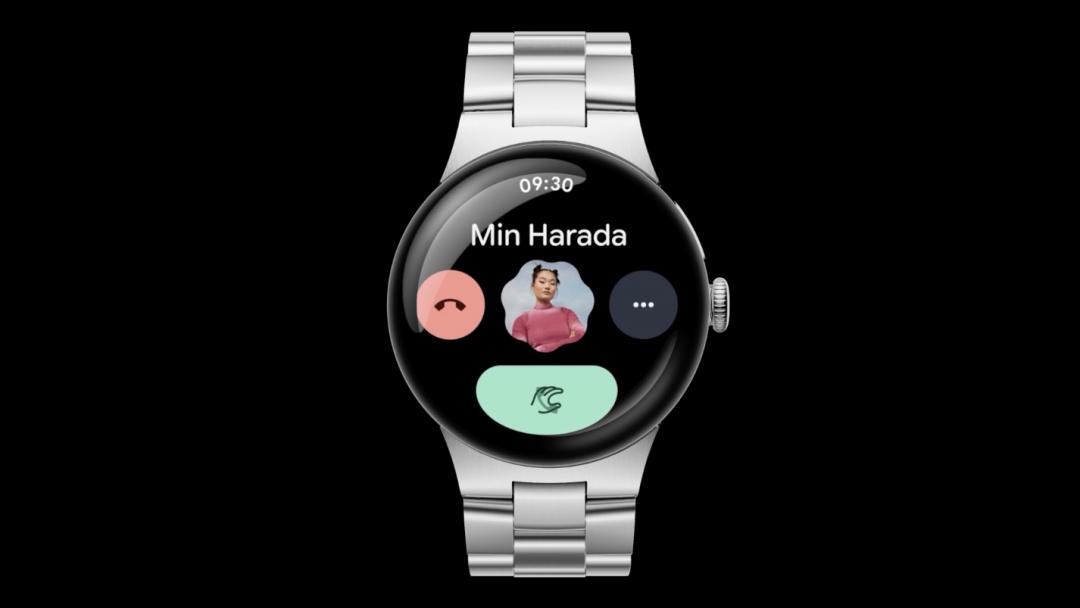 雙指捏合只需用食指和拇指輕點兩次，就能完成多項操作。（圖／Google）