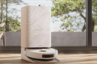 伊萊克斯全能掃拖機器人護隱私 功能五合一智慧打理更到位 居家清潔尖兵3月開放預購