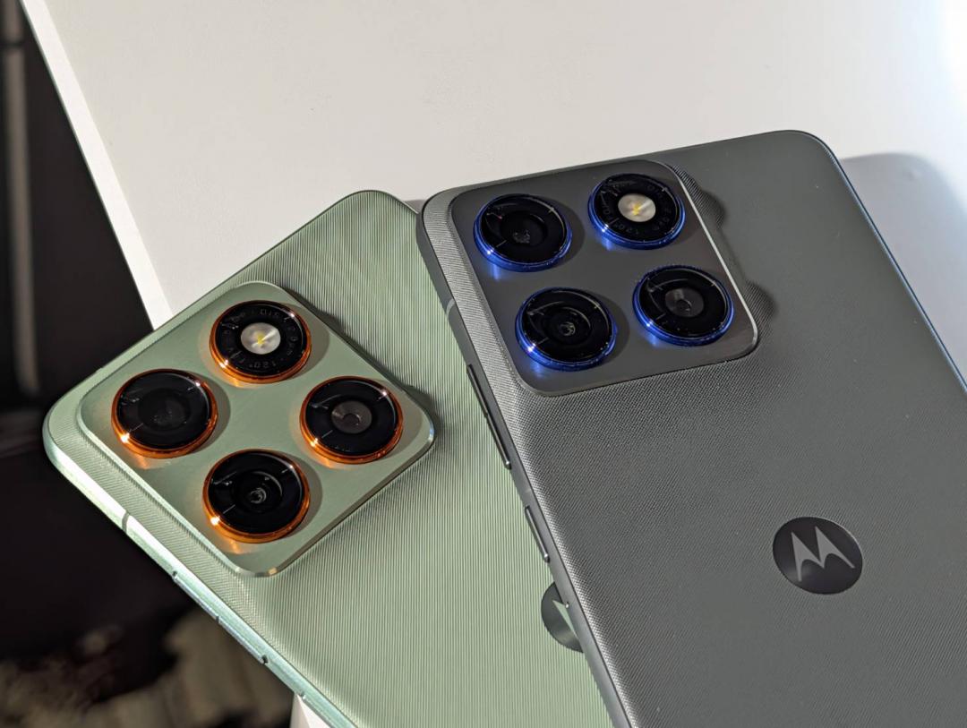 motorola edge 70搭載了5000萬畫素的主鏡頭與超廣角,並且有3 in 1 專屬光源感測器可以搭配AI 技術拍出旗艦級影像。(圖/記者黃肇祥攝)