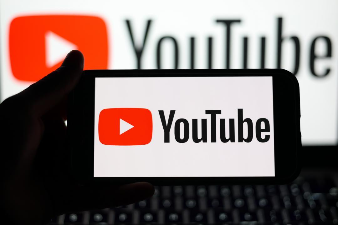 不用跳出影片！YouTube、蝦皮在台結盟　用戶可邊看邊買