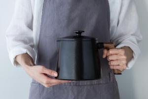 一壺就能全搞定！Vermicular SOUP POT琺瑯鑄鐵壺在台開賣