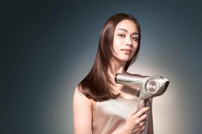 不用再找代購！日本人氣頂級吹風機終於登台、全台體驗通路一次看