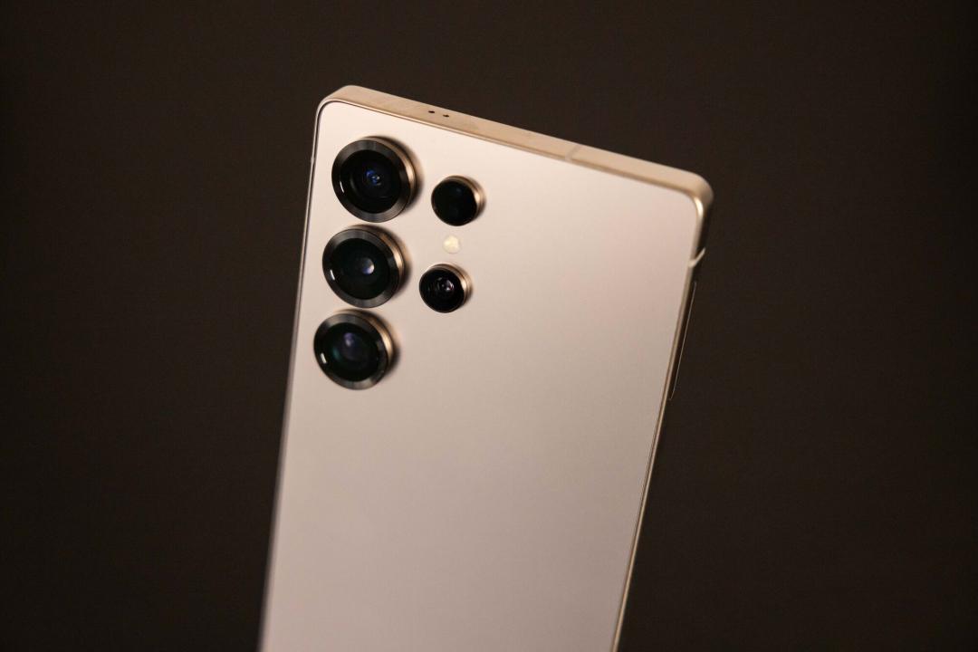 可變光圈相機大戰要開打！蘋果iPhone 18 Pro、三星S27傳搭載