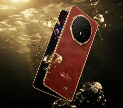 全新摺疊手機亮相！大打價格戰、比三星便宜近4成