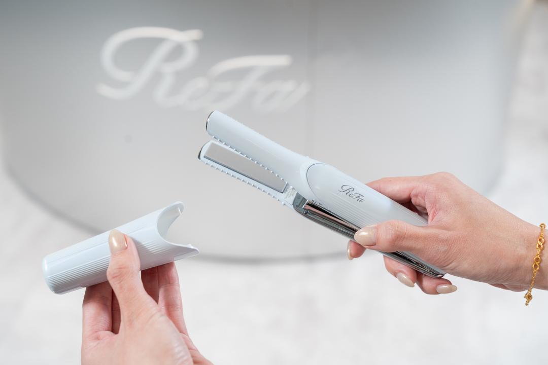 FINGER IRON ST迷你離子夾，售價3,900元。(圖／ReFa)