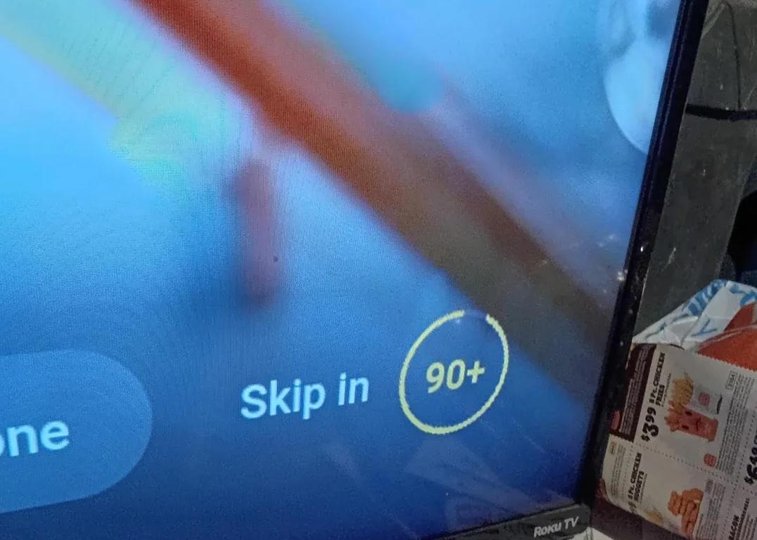 國外網友抱怨，最近在YouTube電視版看到90秒不可跳過廣告。（圖／翻攝Reddit）