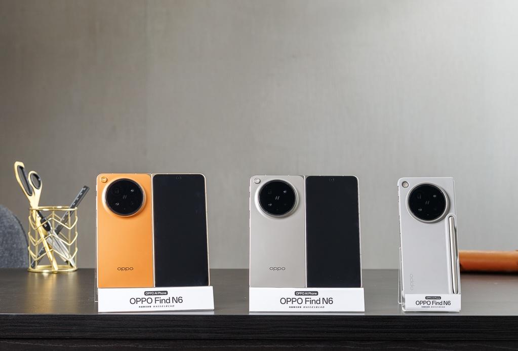 OPPO Find N6導入2億畫素哈蘇主鏡頭。（圖／OPPO）