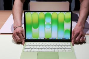 蘋果最便宜筆電 MacBook Neo 今起開賣！受困「這點」不早點買恐缺貨