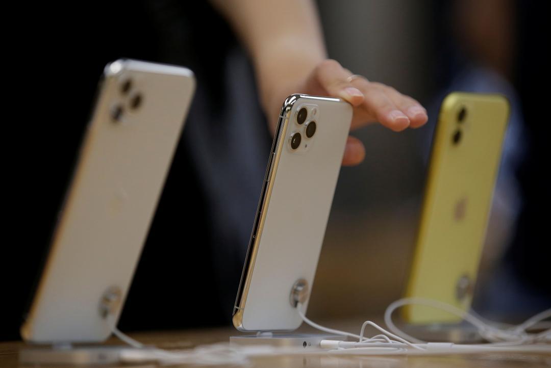 外傳iOS 27將淘汰4款iPhone。（圖／路透社）