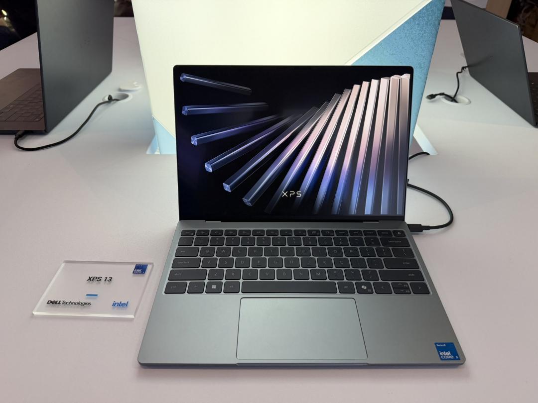 Windows陣營筆電紛紛推出8GB記憶體配置搶攻平價市場。(圖/翻攝X)