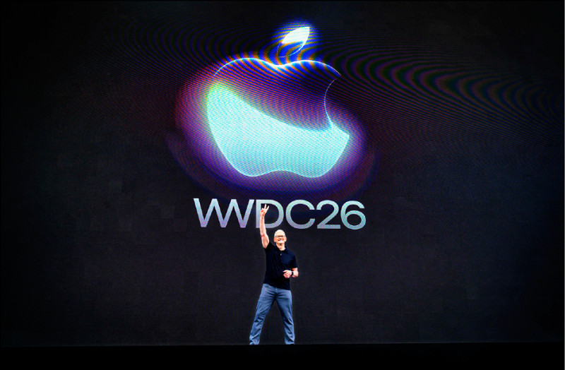蘋果在開發者大會發表旗下裝置全新作業系統，更將焦點放在新一代Siri AI與Apple Intelligence。（美聯社）