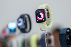 Apple Watch先別急著買！爆料：明年大改版　舊錶帶恐不能用