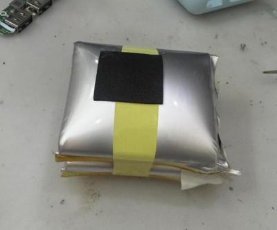 行動電源膨脹「腫得像麵龜」！超商拒收　專家：先泡鹽水