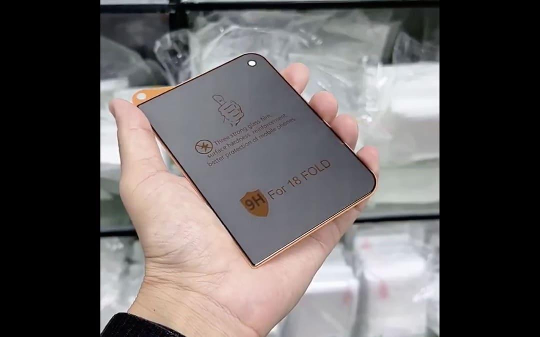 蘋果首款摺疊 iPhone 挑戰多年傳統!保護貼洩密雙前鏡頭採非對稱設計