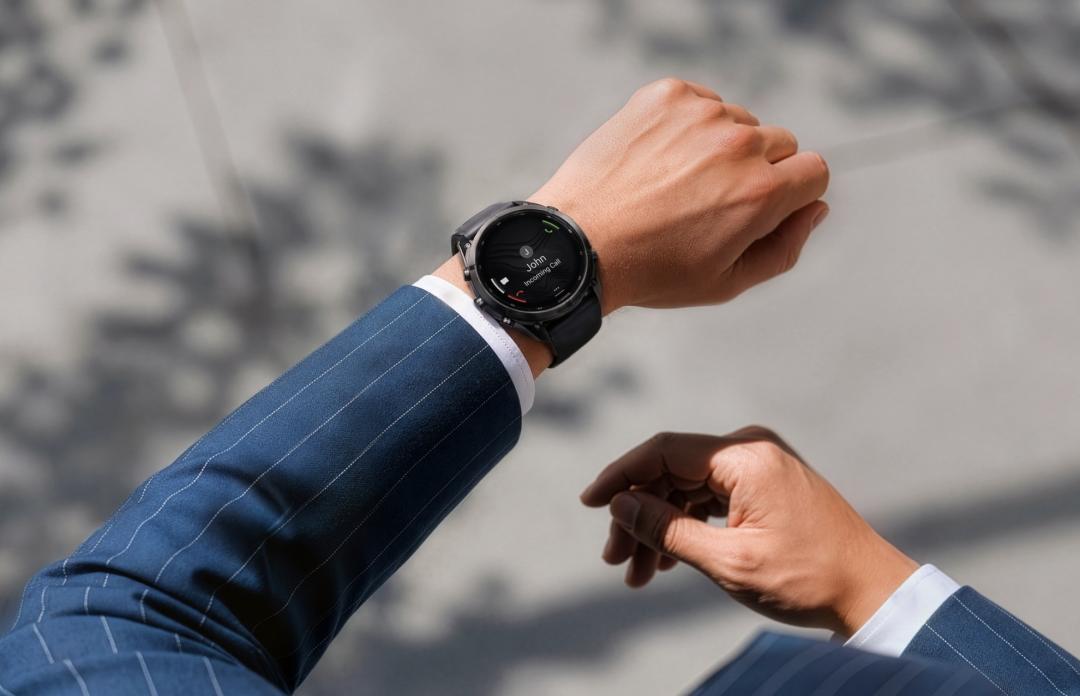Garmin  fēnix 9 Pro首度採用極輕全鈦金屬錶殼。（圖／Garmin）