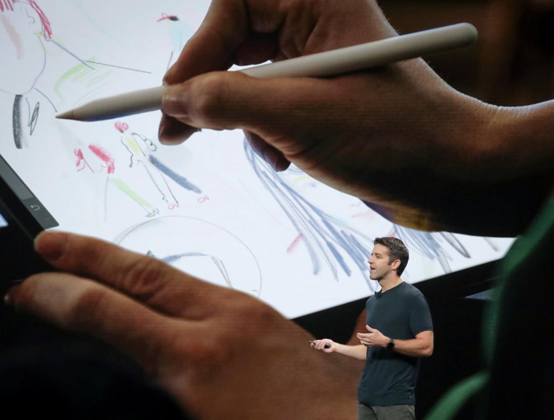 摺疊iPhone曾想配Apple Pencil!原型設計曝光 賈伯斯恐不愛
