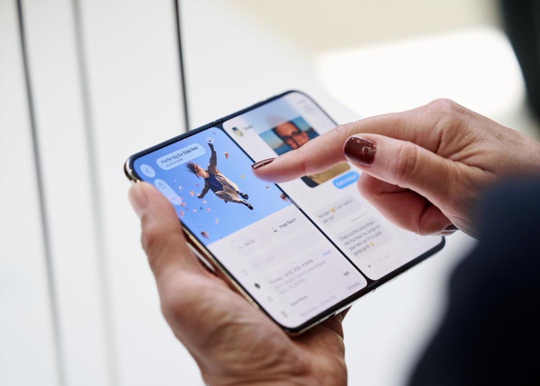 摺疊iPhone Duo台灣首批到貨恐很少!中華電信:開賣前10天才明朗