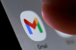 Gmail突然「一片藍」！星號、重要信件全換色　用戶嫌太雜亂