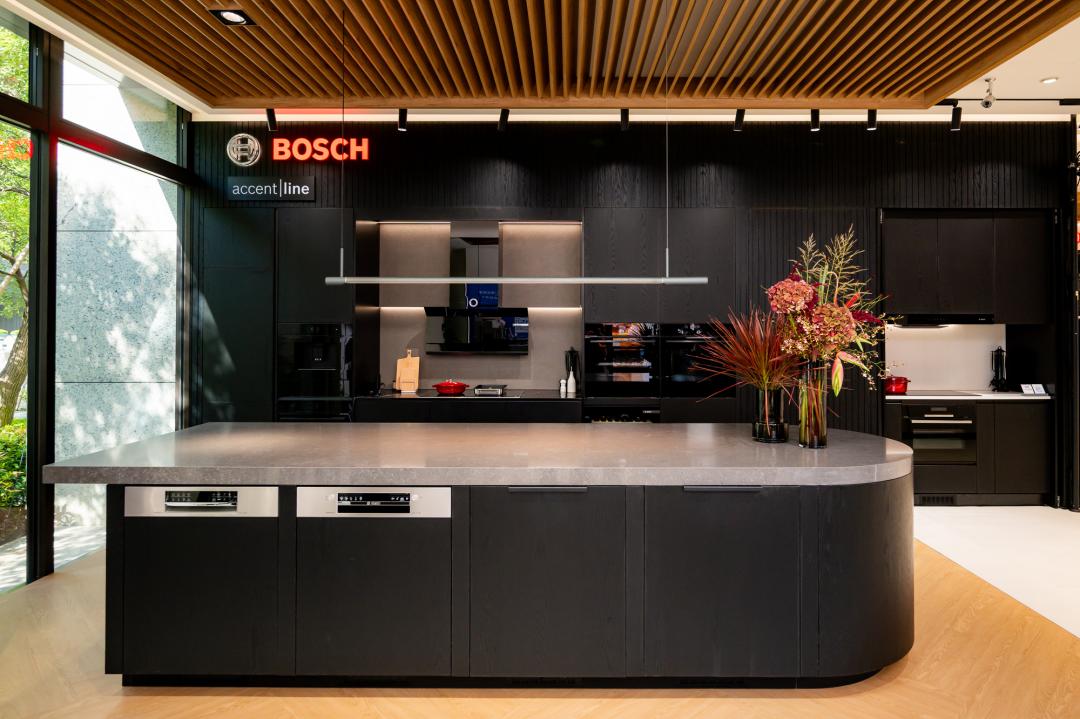 Bosch台北旗艦店以「One Bosch理想廚房」為核心概念，規劃三大廚房情境體驗空間。