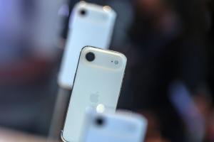 不怕銷量差！iPhone Air 2 傳還會更薄　厚度只剩5.2mm