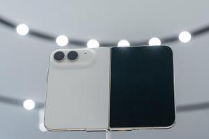 iPhone Duo週五開賣遇颱風攪局？果粉哀號：第一次不想放假