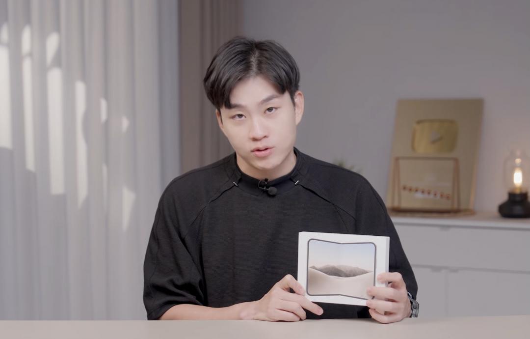Joeman開箱iPhone Duo驚呼摺痕太神!但也有這些缺點
