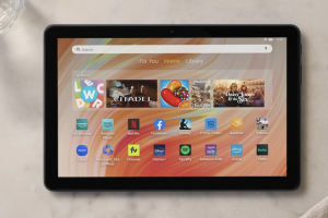 追劇神器就是它！Amazon 10 吋平板電腦價格大跳水 2000 元出頭可入手