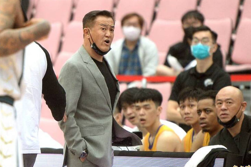 「都看裁判在表演！」雲豹慘敗後 劉嘉發怒了